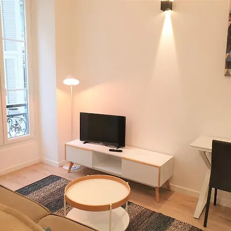 Hypercentre Lamartine 104 * Nice